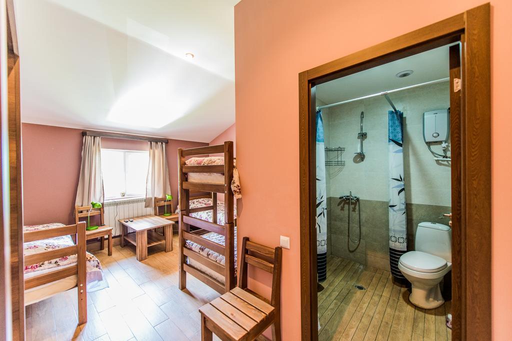 Guest House 15 Казбеги Екстериор снимка